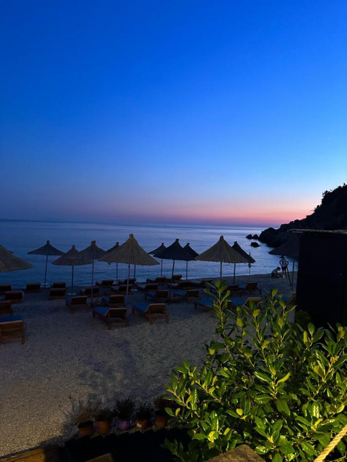 Corallo Rooms Himare Exterior photo